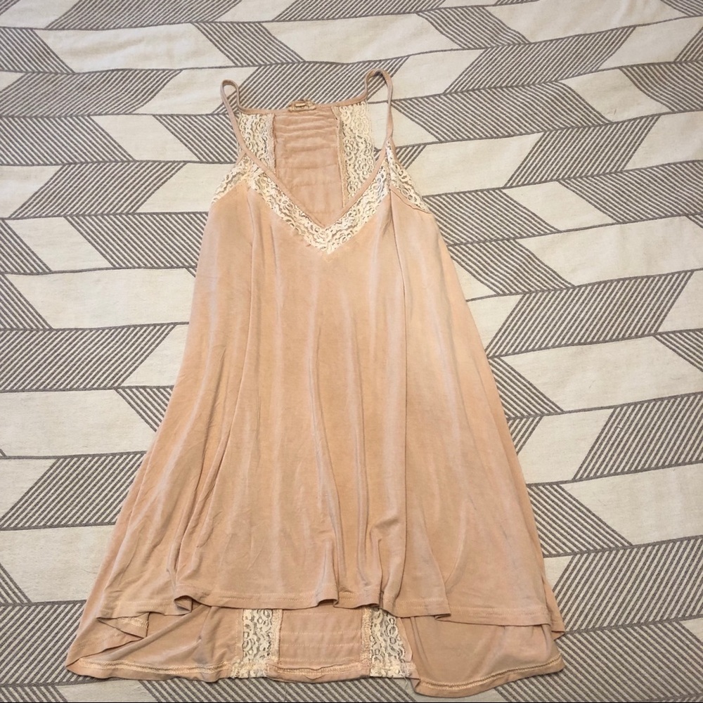 Beautiful clementine top! Size M